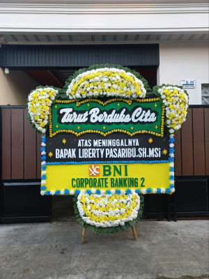 Papan Bunga Duka di Pengkadan